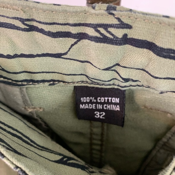 SOLD New Undefeated Green Pants with Black Lines, Chino Style size 32 - Picture 6 of 6